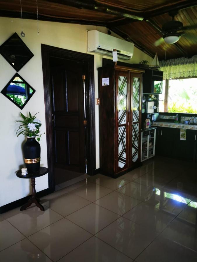 Villa Guarias Puntarenas Buitenkant foto